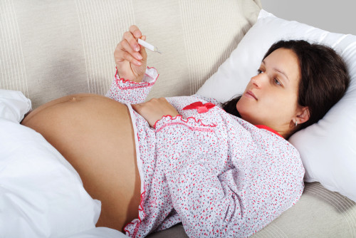 Лихорадка при беременности_shutterstock_77734915