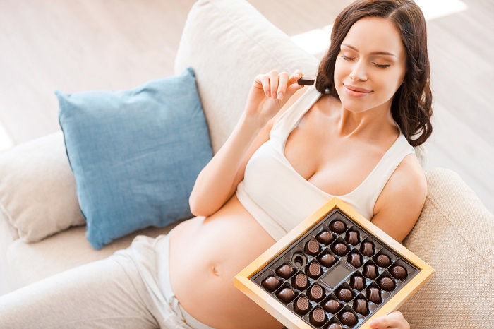 Можно ли есть шоколад при беременности