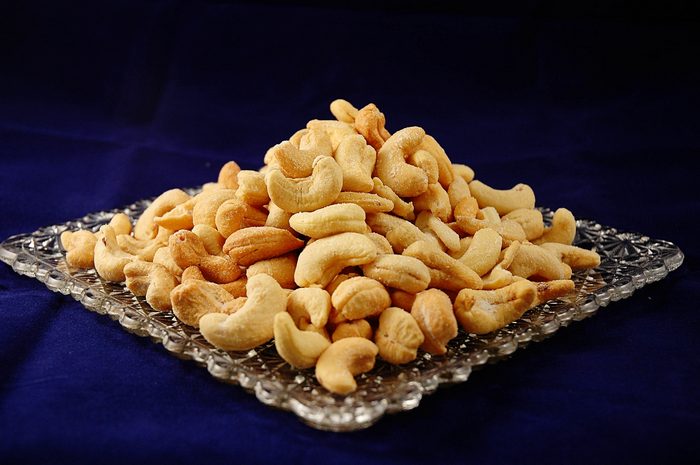 cashew-large-whole-1 (1)