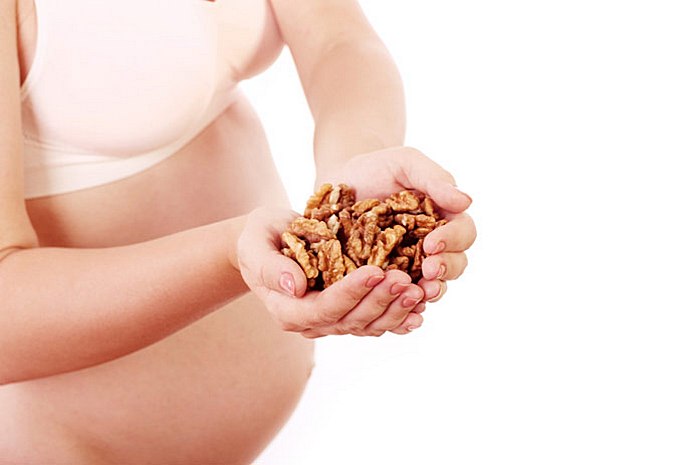 Польза орехов для беременных женщин thumbnail