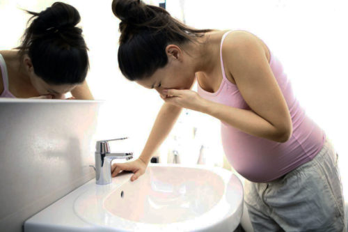 Есть ли токсикоз при замершей беременности