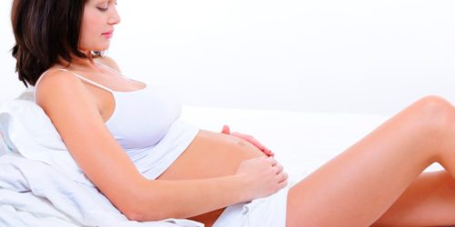 На 14 неделе беременности болит поясница отдает в ногу thumbnail