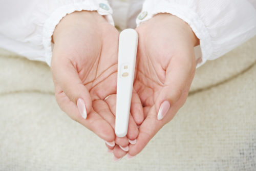 Тест на беременность показывает вторую слабую полоску thumbnail