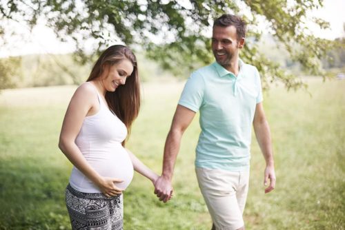 Что делать при тошноте во время беременности на ранних сроках