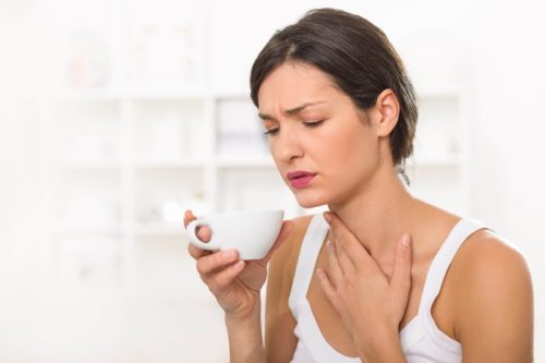 Чем прополоскать горло если болит при беременности