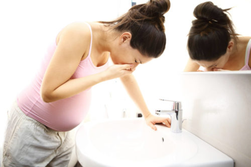 Может ли при беременности тошнить от уколов