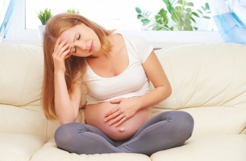 Болит голова на раннем сроке беременности что делать