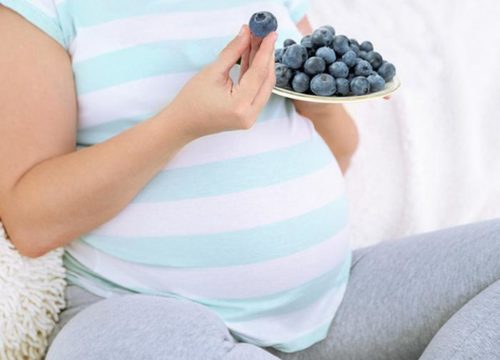 Польза черники во время беременности