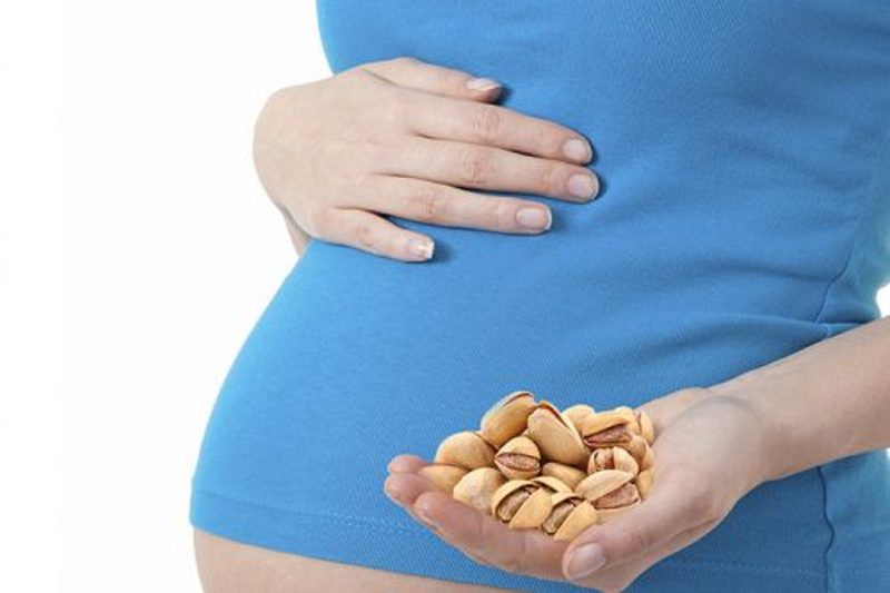 Польза и вред миндаля при беременности. Можно ли есть орехи миндаль во время беременности