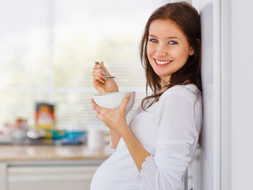 Польза зерненого творога для беременных