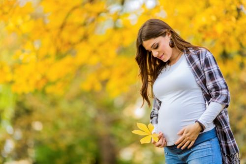 Почему во время беременности во рту горечь