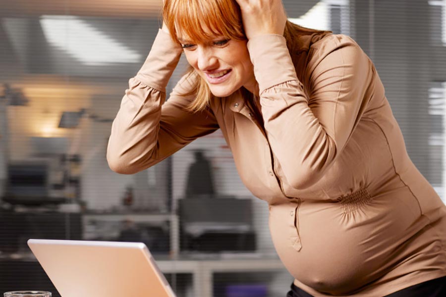 Сильные истерики во время беременности — что делать, как успокоиться. Как истерика влияет на беременность, последствия. Истерики при беременности — лечение